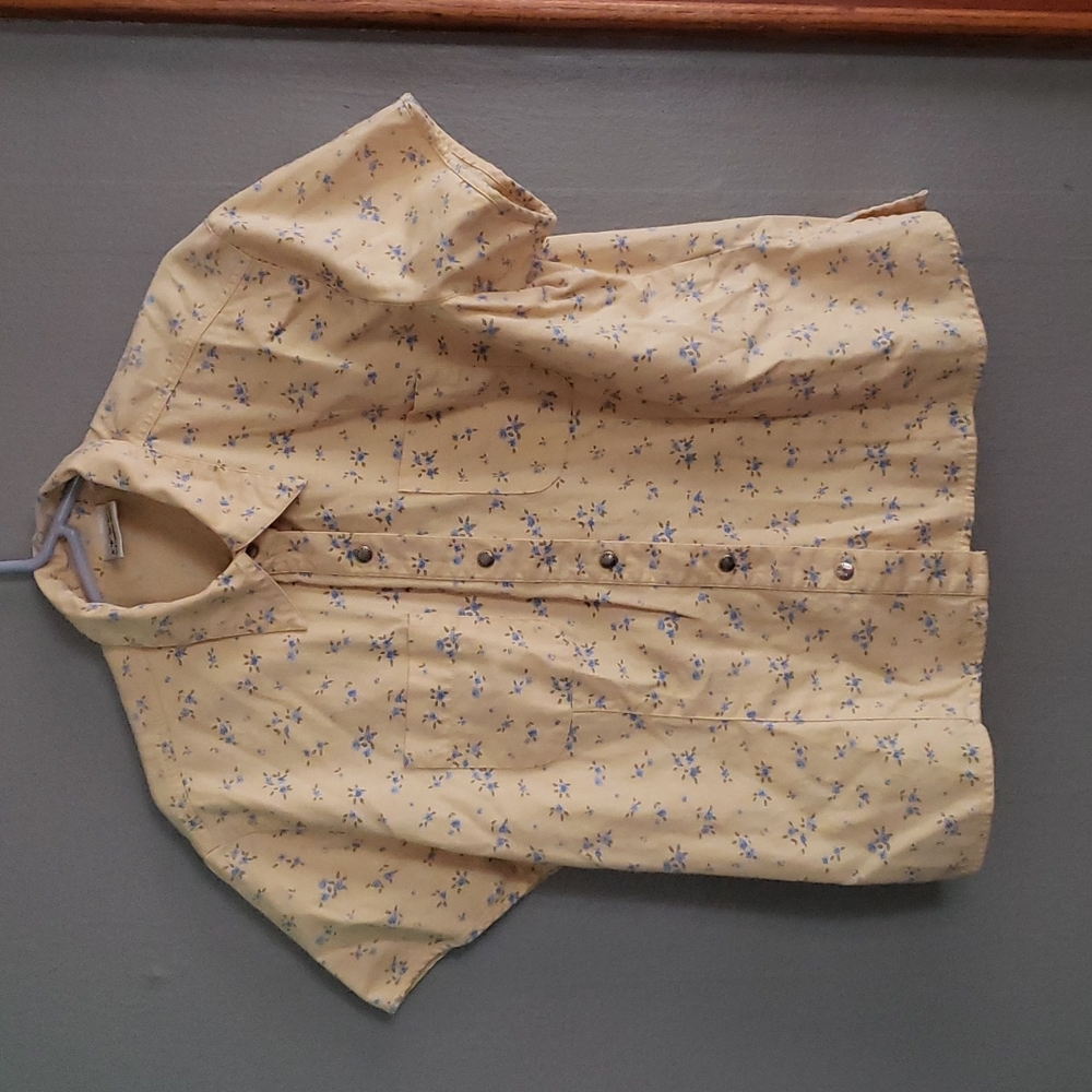 Liz Claiborne - pale yellow button up with blue floral